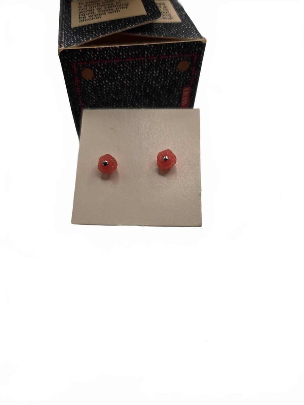 Avon Coral Blush Pierced Earrings with Surgical Steel Posts 1980 original box